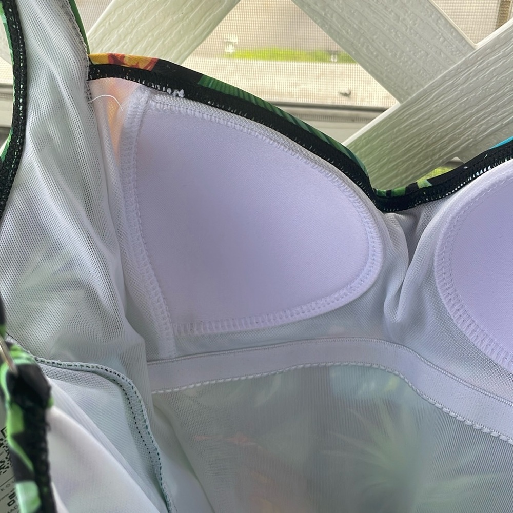 Ekouaer ‘Pat5 Black/Green Leaves’ One-Piece Ruched Retro Swimsuit - Picture 8 of 11